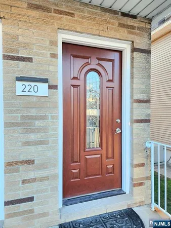 $3,300 | 220 East Ruby Avenue, Unit 2, Palisades Park, NJ 07650