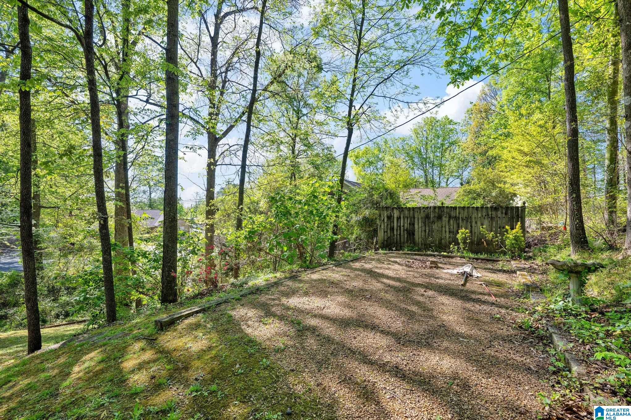 1502 Beth Street Northwest Cullman, AL 35055 - Photo 7 of 38