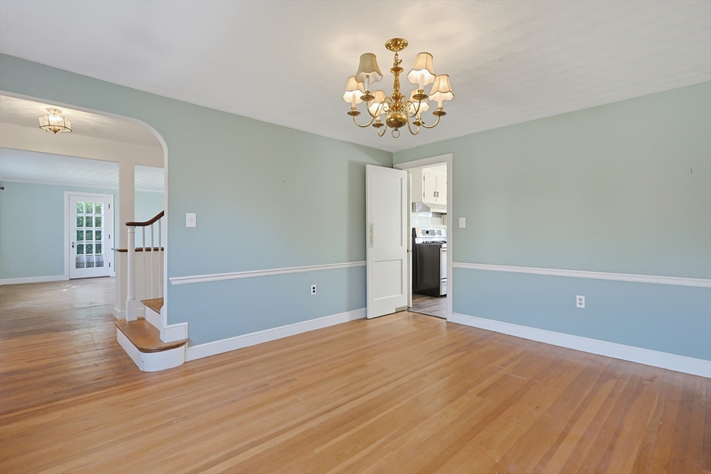 70 Oakdale Road Newton, MA 02459 - Photo 11 of 26 Gallery Image 11