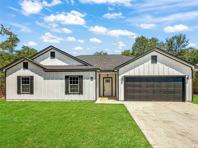 $357,990 | 137 Puu Waa Waa Lane, Bastrop, TX 78602