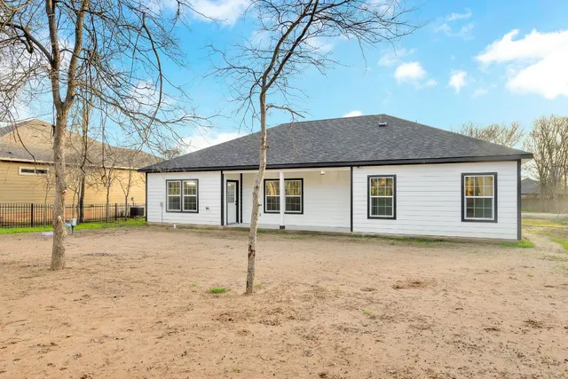 $357,990 | 137 Puu Waa Waa Lane, Bastrop, TX 78602