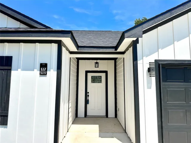 $357,990 | 137 Puu Waa Waa Lane, Bastrop, TX 78602