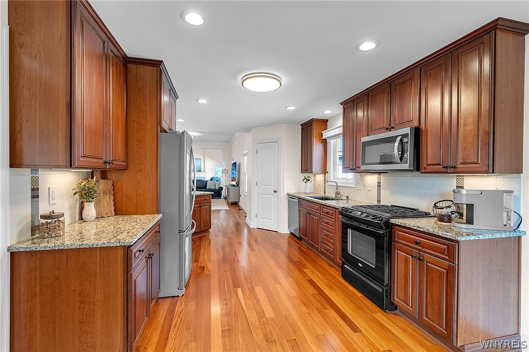 17 Pelham Road Lancaster, NY 14086 - Photo 16 of 50 Gallery Image 16