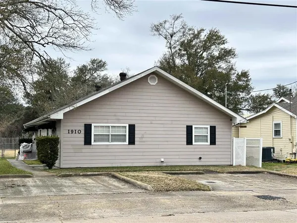 $195,000 | 1910 Alvin Street, Lake Charles, LA 70601