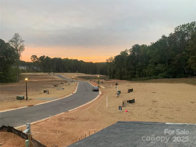 a black and white photo of a living room