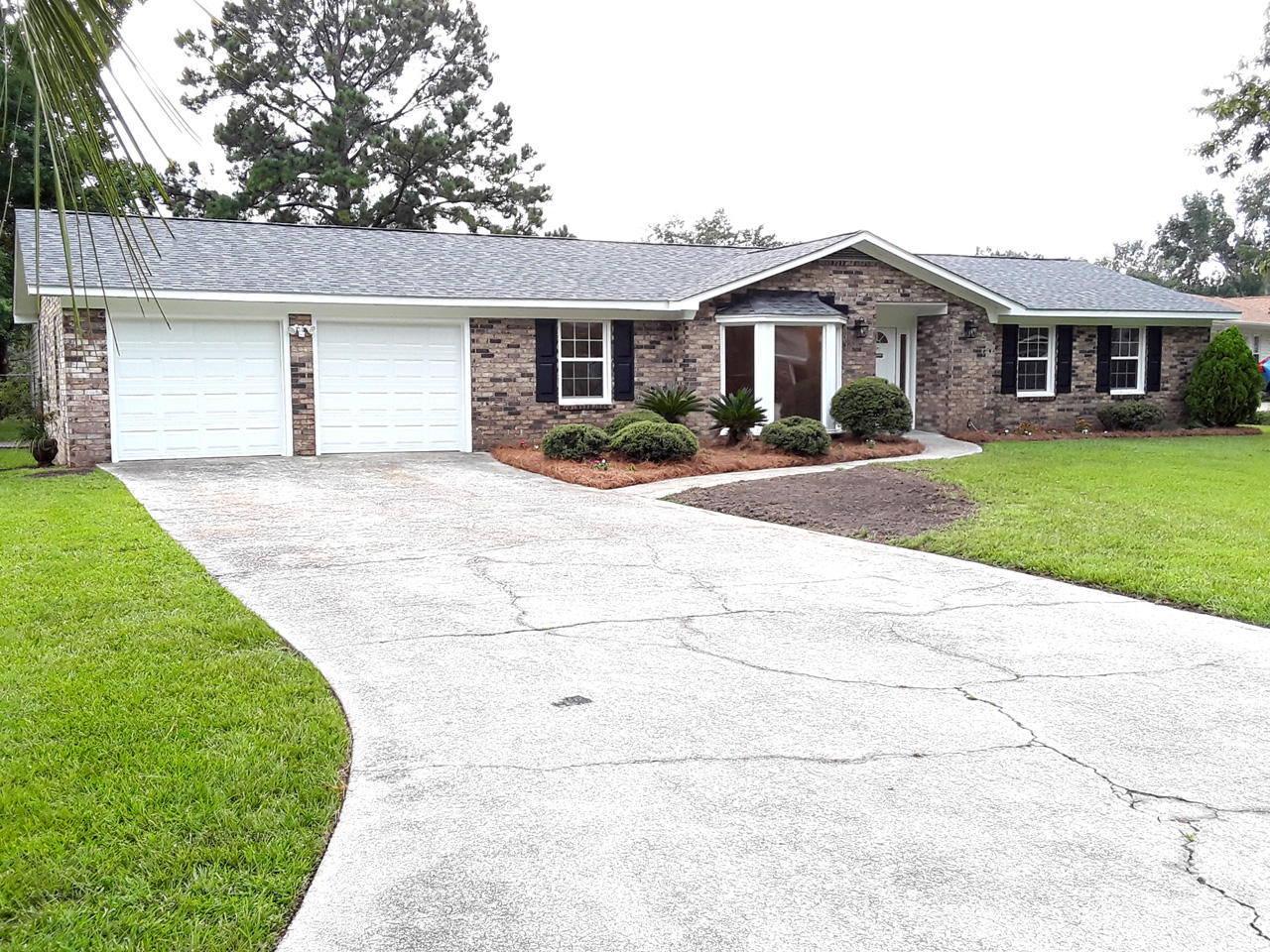 130 Foxborough Road Goose Creek, SC 29445 - Photo 34 of 37 This Home is Better than New.