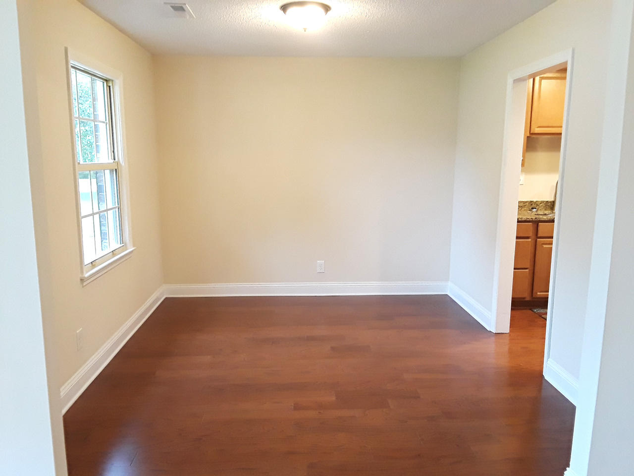 130 Foxborough Road Goose Creek, SC 29445 - Photo 7 of 37 Dining Room.
