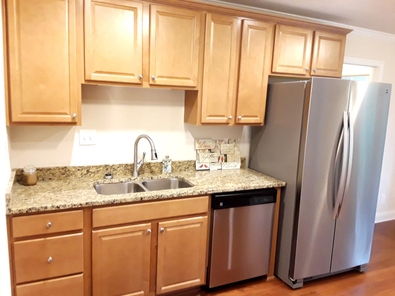 130 Foxborough Road Goose Creek, SC 29445 - Photo 9 of 37 High-End Kitchen with New Cabinets.
