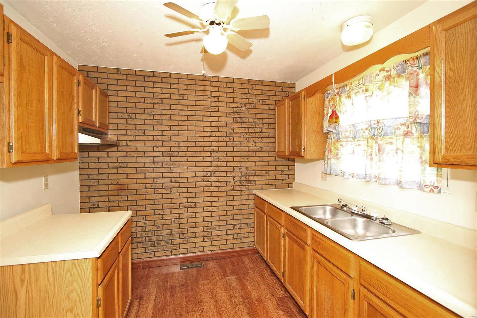 601 Mildred Street Alton, IL 62002 - Photo 8 of 12 Gallery Image 8