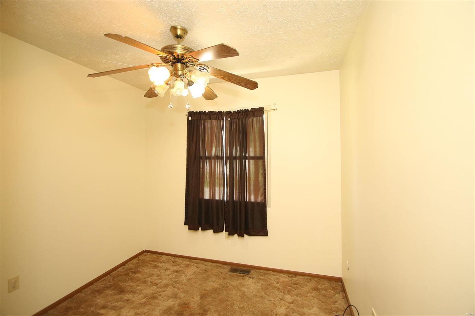 601 Mildred Street Alton, IL 62002 - Photo 10 of 12 Gallery Image 10
