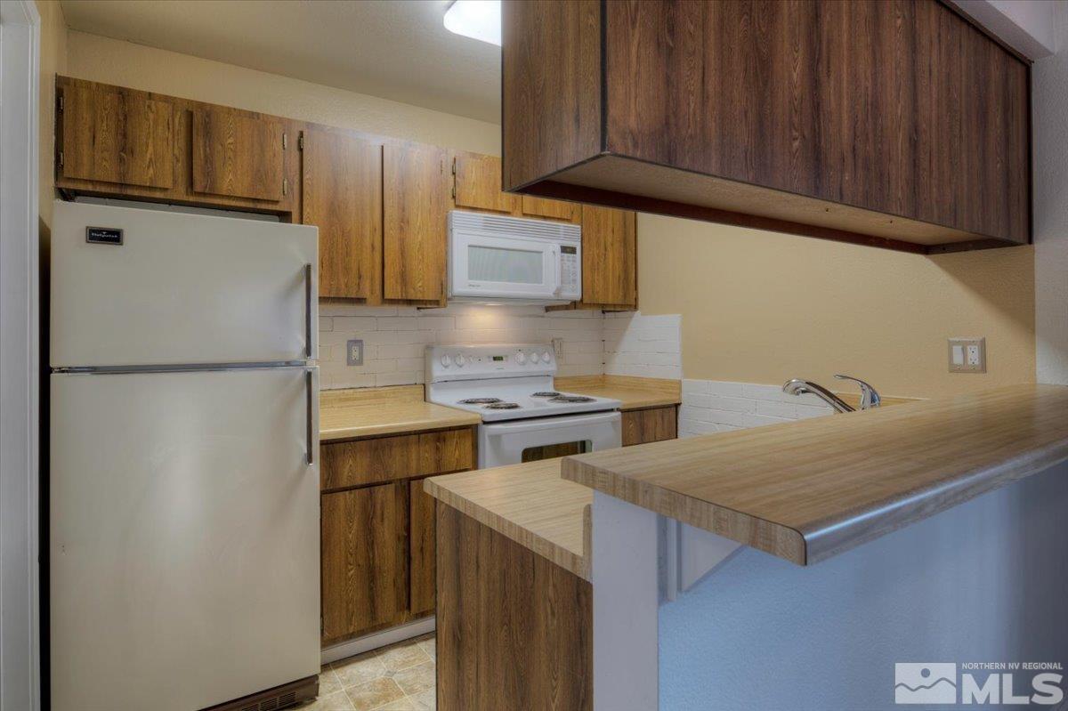 4576 Matich Drive Reno, NV 89502 - Photo 10 of 28 Photo 10