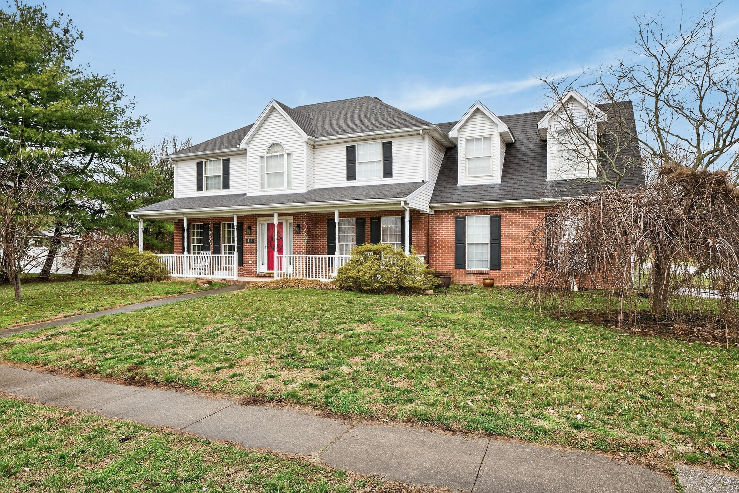 484 Hunters Ridge Road Versailles, KY 40383 - Photo 1 of 36 484hunters01