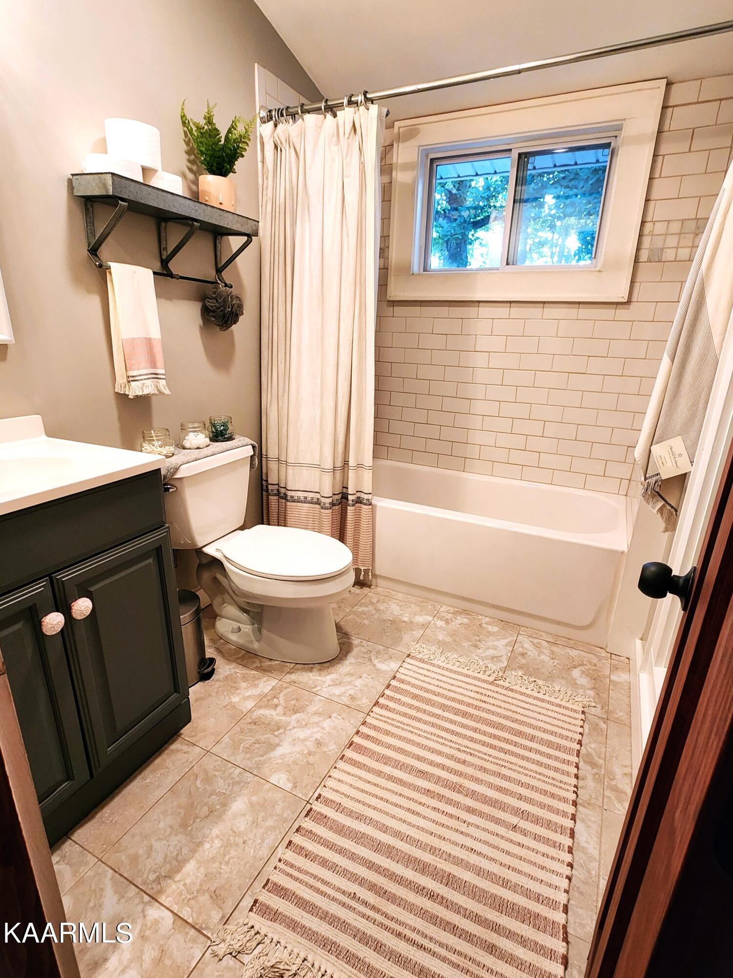 709 Reed Drive Powell, TN 37849 - Photo 24 of 38 Gallery Image 24