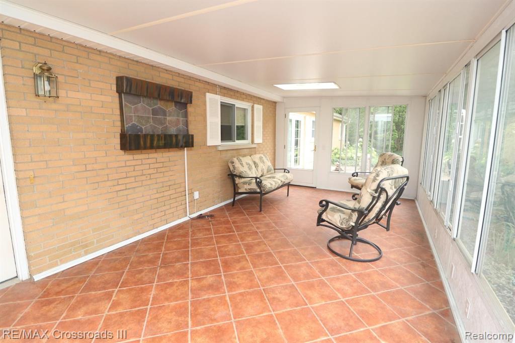 14045 Elwell Road Belleville, MI 48111 - Photo 5 of 23