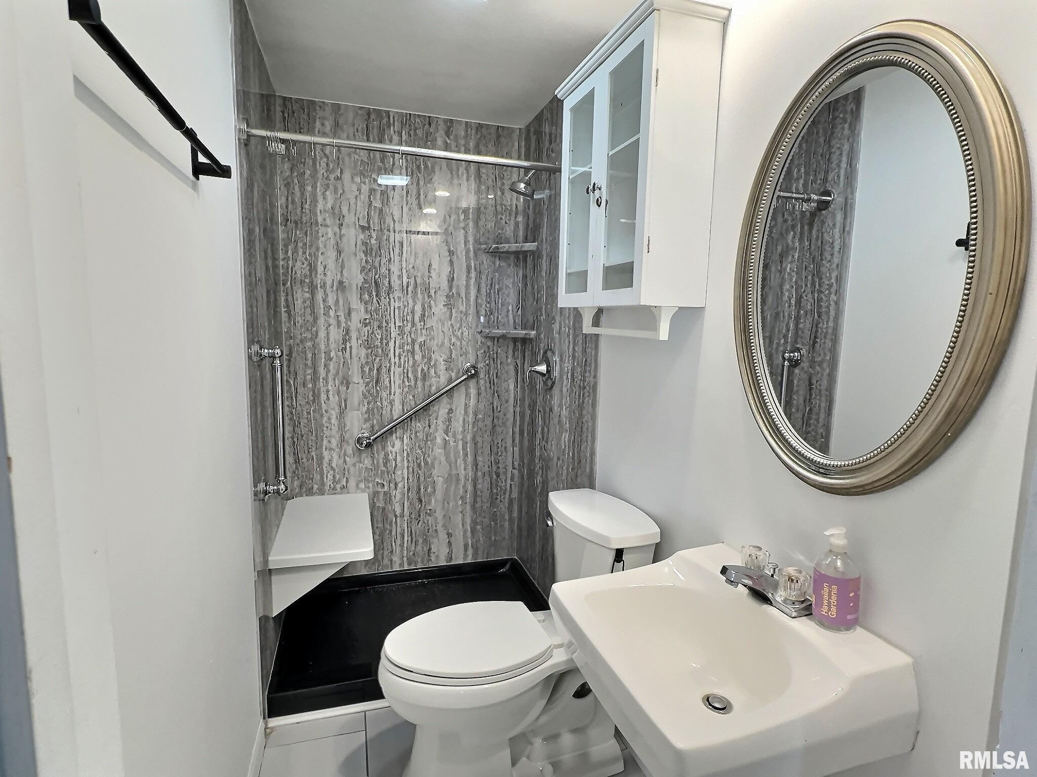 5115 West Woodfern Road Peoria, IL 61607 - Photo 11 of 21