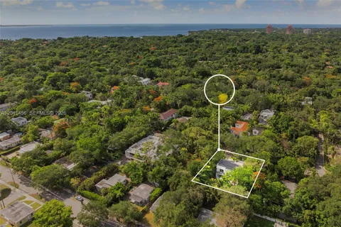 $4,750,000 | 3901 Kumquat Avenue, Miami, FL 33133