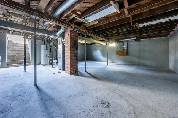 $630,000 | 45 Old Phinney's Lane, Barnstable, MA 02630