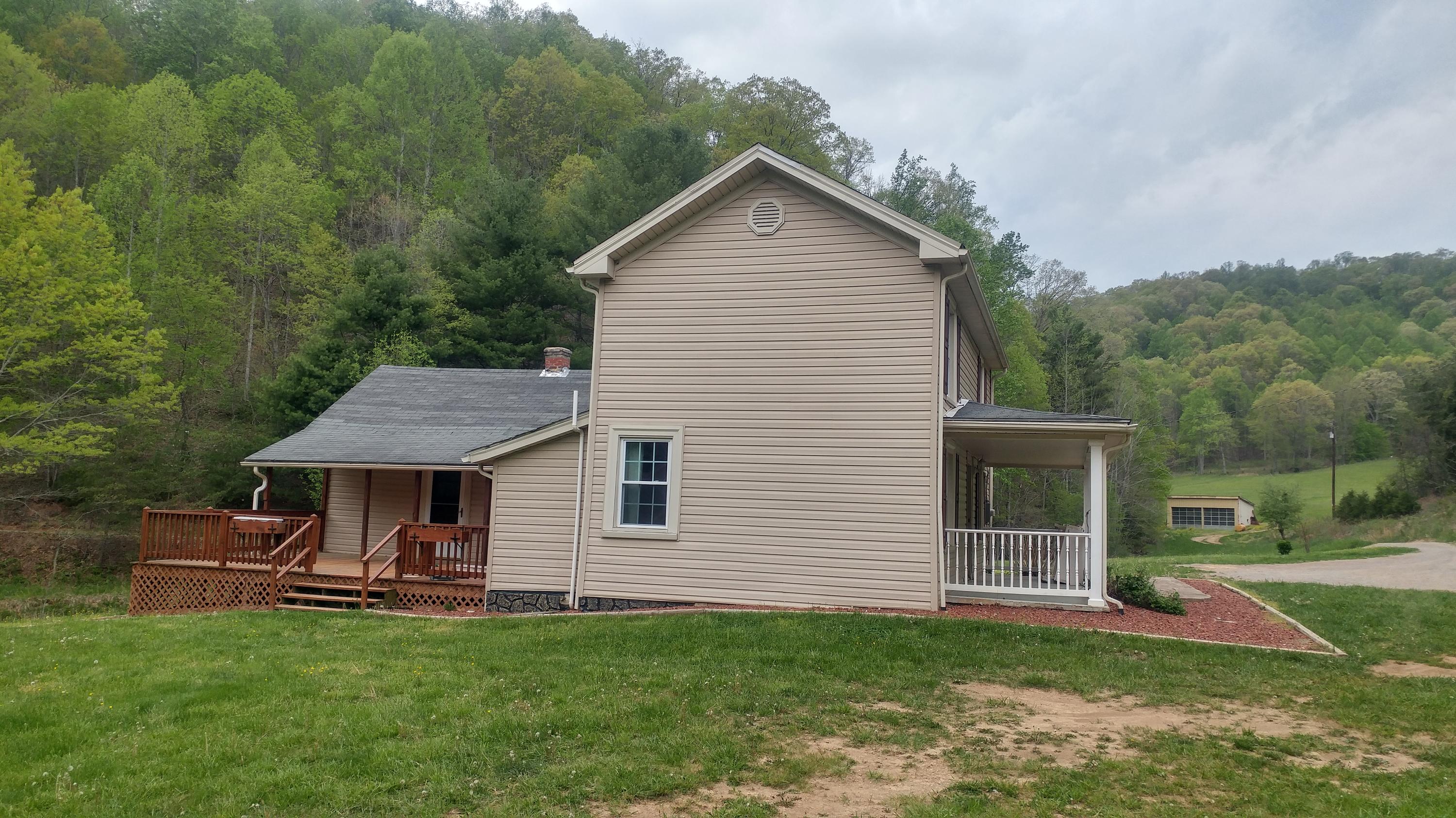 3245 Fishers View Road Shawsville, VA 24162 - Photo 12 of 37 0505181641b_HDR - Copy