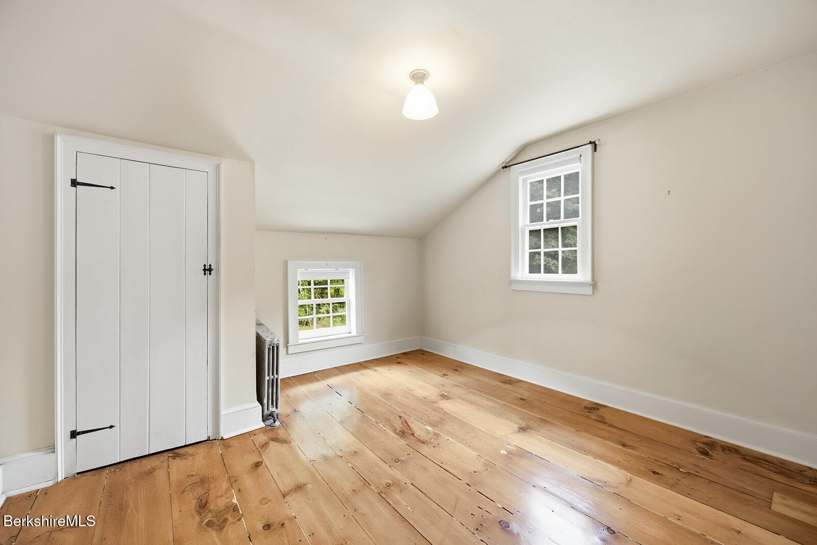 200 East Stahl Road Sheffield, MA 01222 - Photo 34 of 49 Bedroom 3