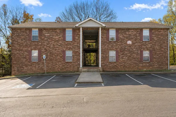 $825 | 155 Jack Miller Boulevard, Unit 24, Clarksville, TN 37042