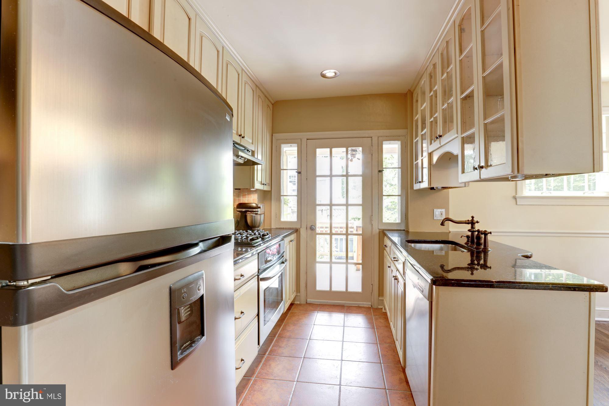 3606 1st Road South Arlington, VA 22204 - Photo 28 of 48 Gallery Image 28