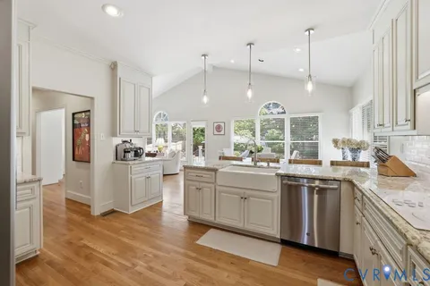 $1,200,000 | 3817 Thamesford Way, Henrico, VA 23233