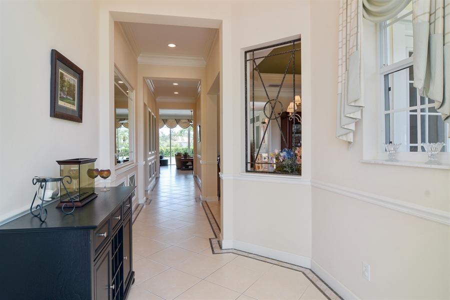 8934 First Tee Road Port St. Lucie, FL 34986 - Photo 3 of 25 Foyer