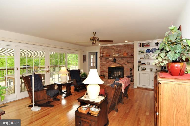 7109 Deer Valley Road Highland, MD 20777 - Photo 8 of 20 Family Room
