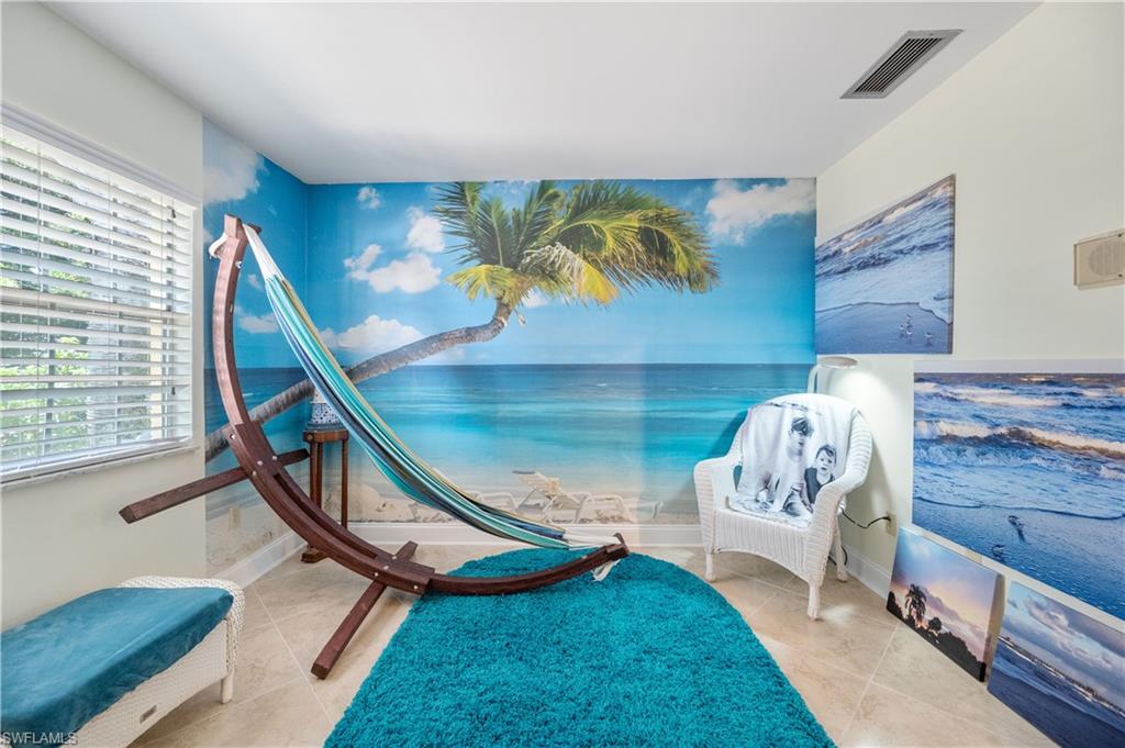 397 Forest Hills Boulevard Naples, FL 34113 - Photo 17 of 29 Guest bedroom