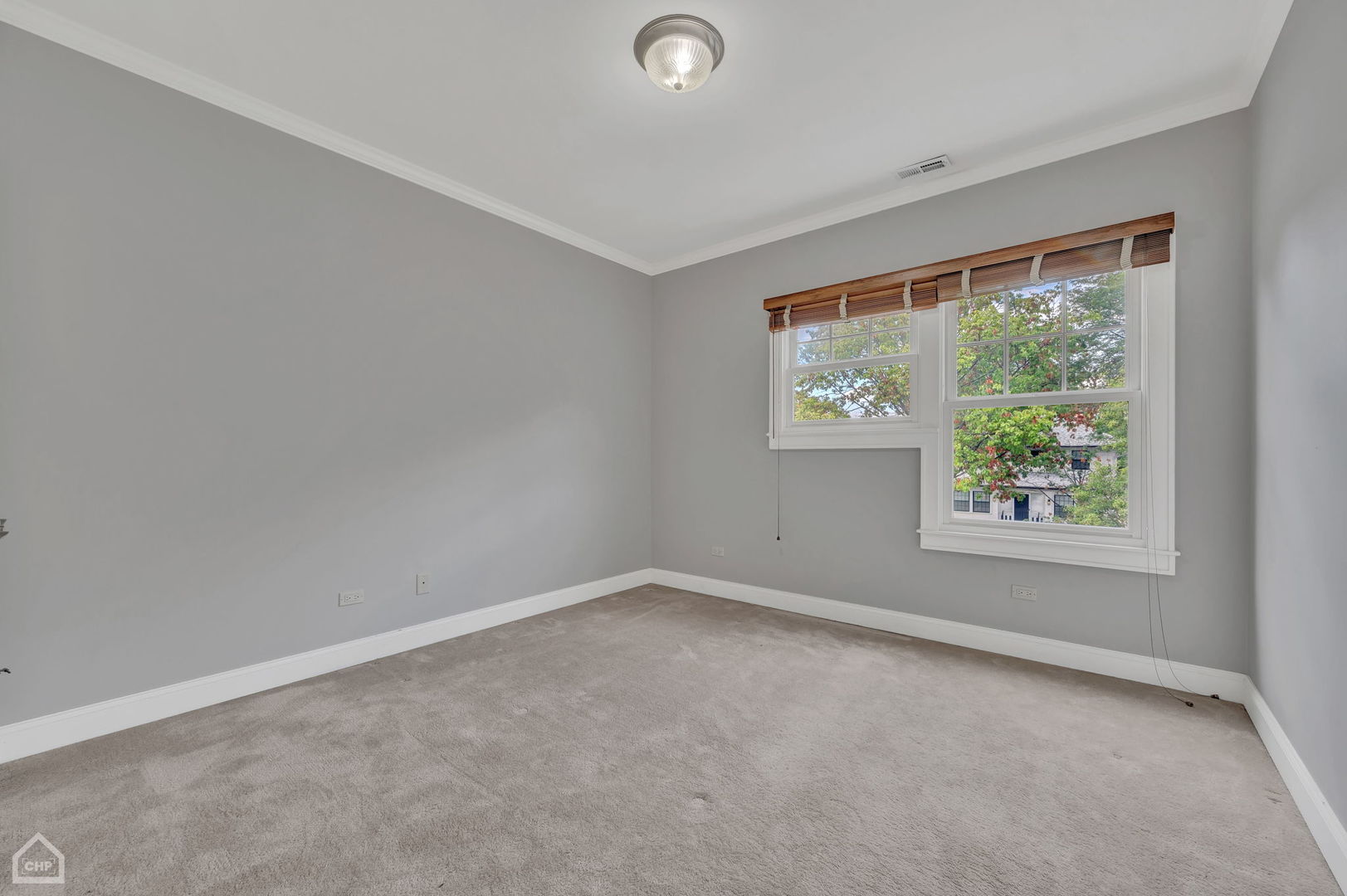 267 Lawton Road Riverside, IL 60546 - Photo 25 of 44 an empty room with windows