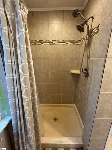 $325,000 | 5 Lenore Avenue, Greenville, SC 29617