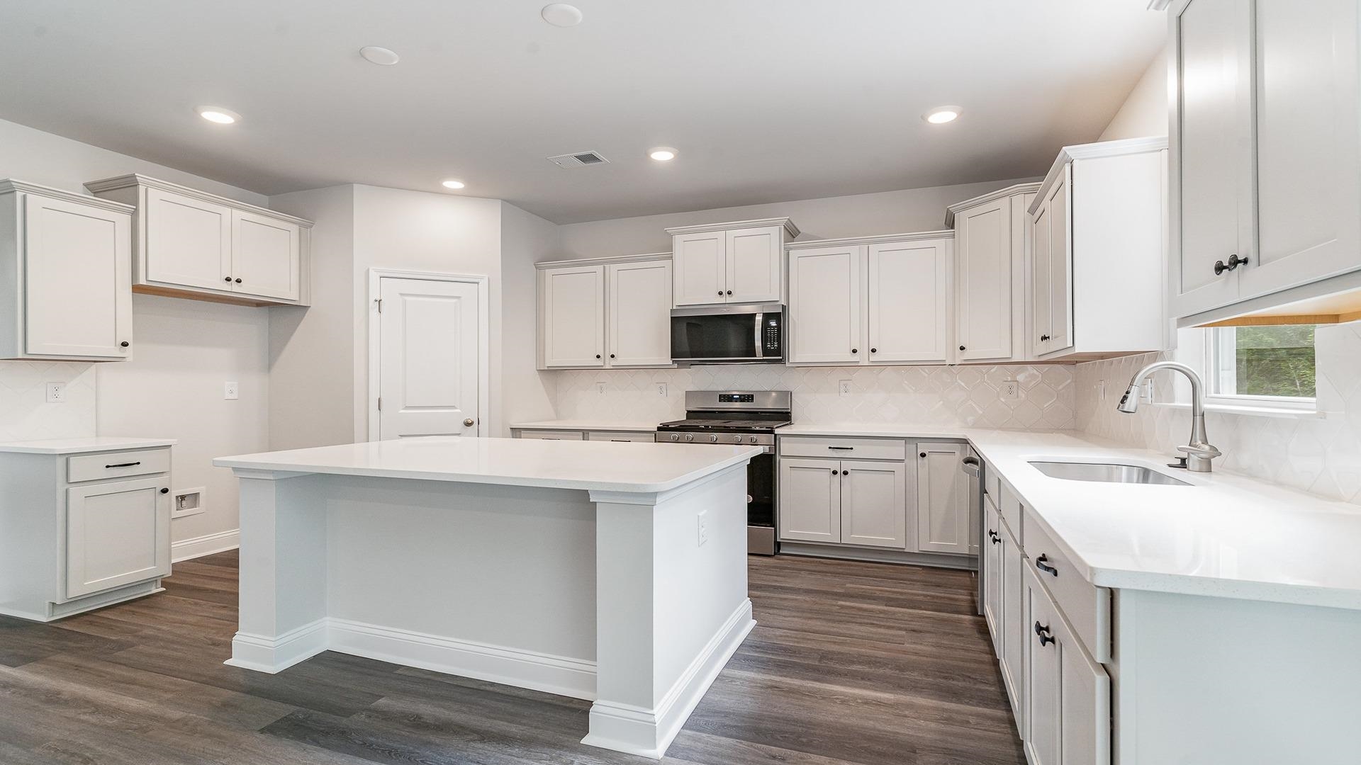 214 Bantry Lane Conway, SC 29526 - Photo 8 of 37