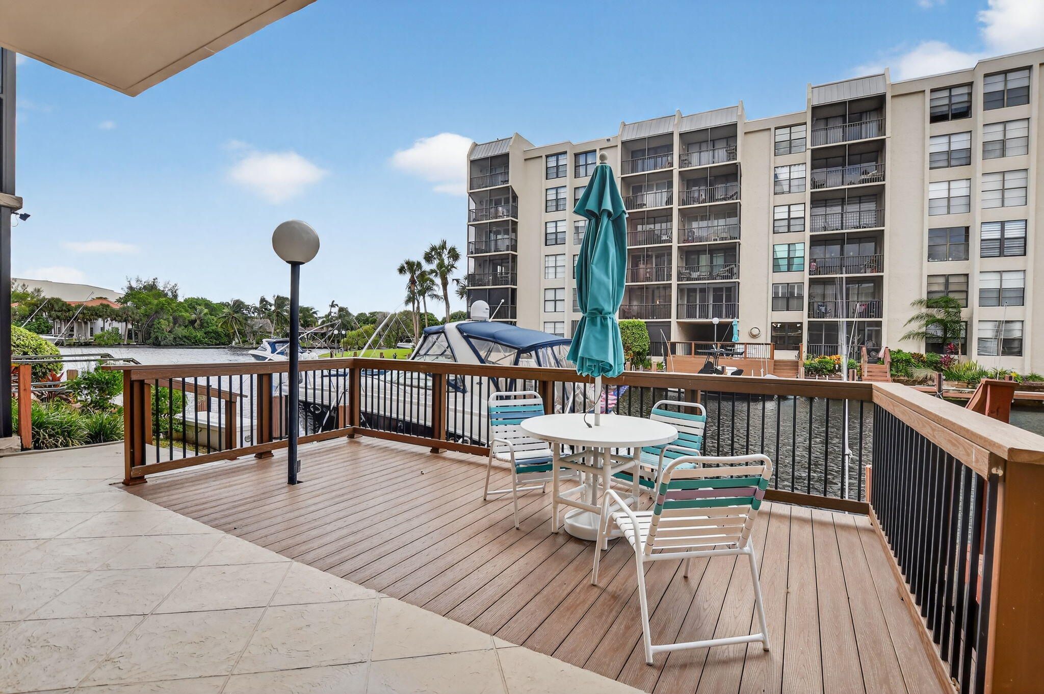 8 Royal Palm Way, Unit 107 Boca Raton, FL 33432 - Photo 50 of 75 Common Patio