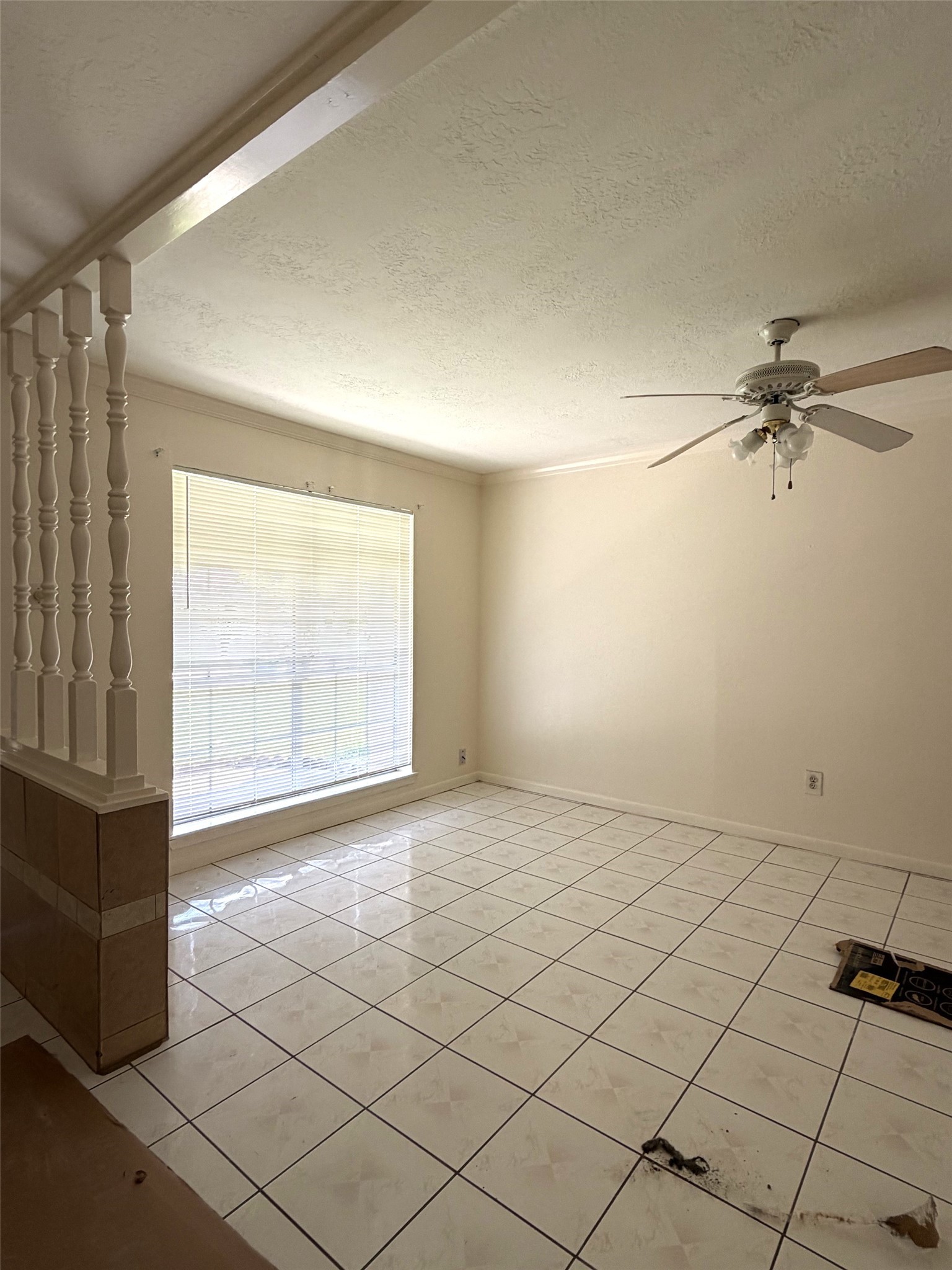 10830 Overlea Drive Houston, TX 77089 - Photo 3 of 6 Den