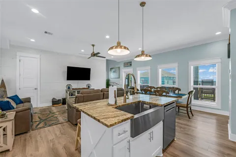 $799,000 | 1978 Ave I, Crystal Beach, TX 77650