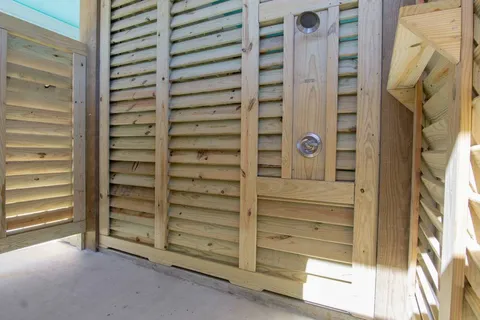 $799,000 | 1978 Ave I, Crystal Beach, TX 77650