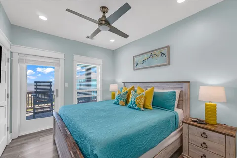 $799,000 | 1978 Ave I, Crystal Beach, TX 77650