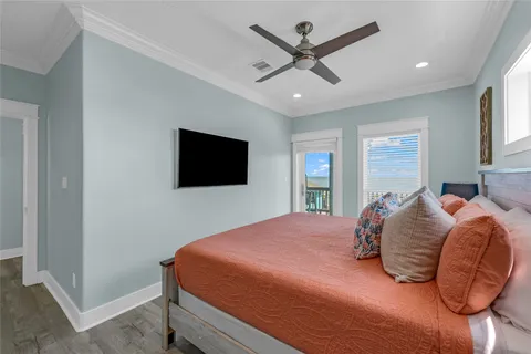 $799,000 | 1978 Ave I, Crystal Beach, TX 77650