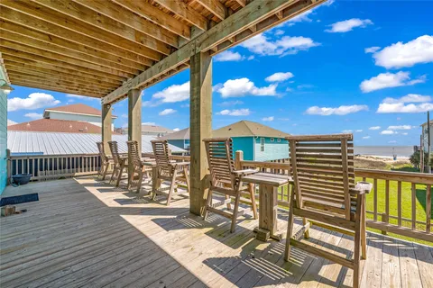 $799,000 | 1978 Ave I, Crystal Beach, TX 77650