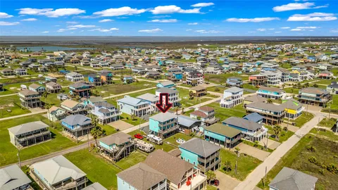 $799,000 | 1978 Ave I, Crystal Beach, TX 77650