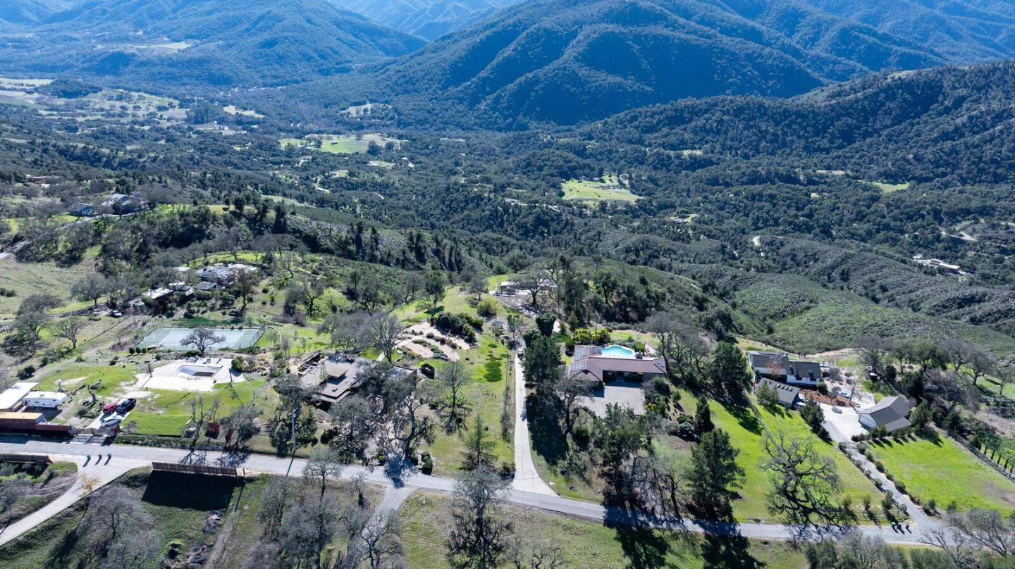 34994 Sky Ranch Road Carmel Valley, CA 93924 - Photo 29 of 36