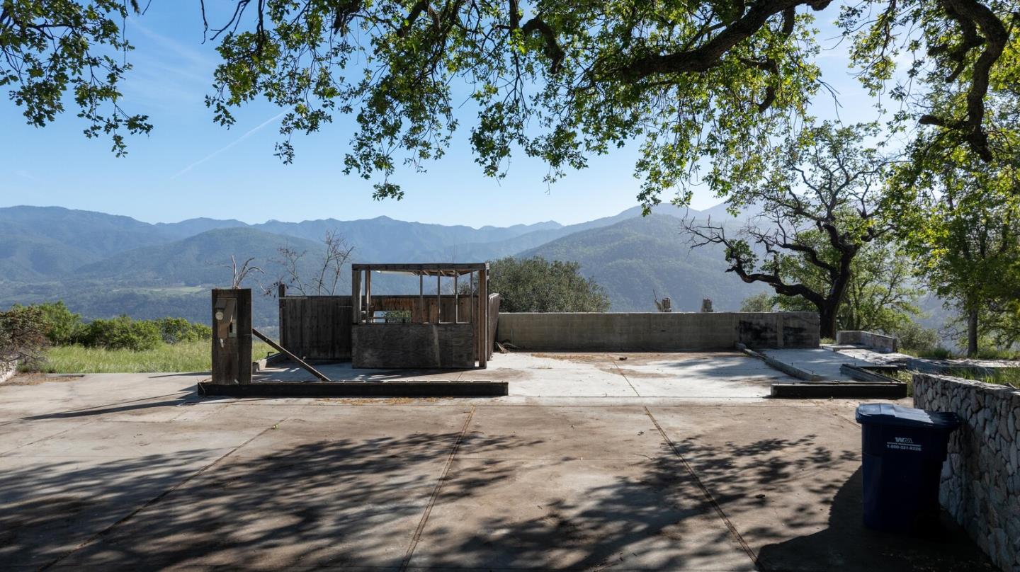 34994 Sky Ranch Road Carmel Valley, CA 93924 - Photo 8 of 36 a view of outdoor space and garden