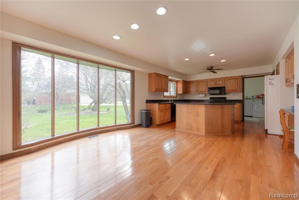 1732 North Kilburn Road Rochester Hills, MI 48306 - Photo 5 of 45