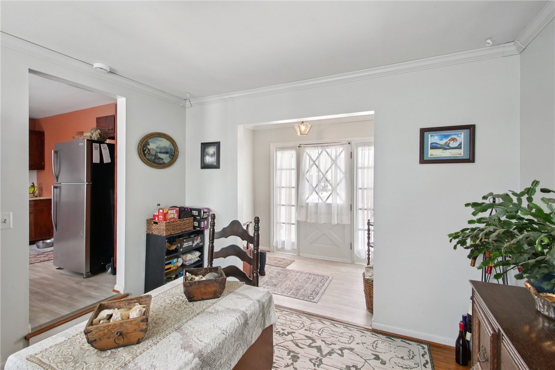 4 Ruth Ellen Way Gates, NY 14624 - Photo 3 of 28