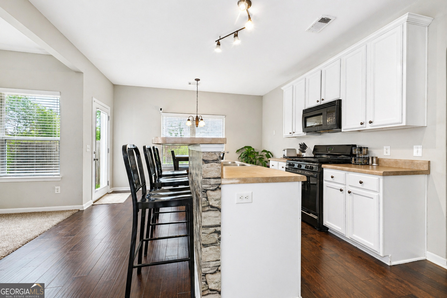 115 Stone Commons Way Covington, GA 30016 - Photo 12 of 34