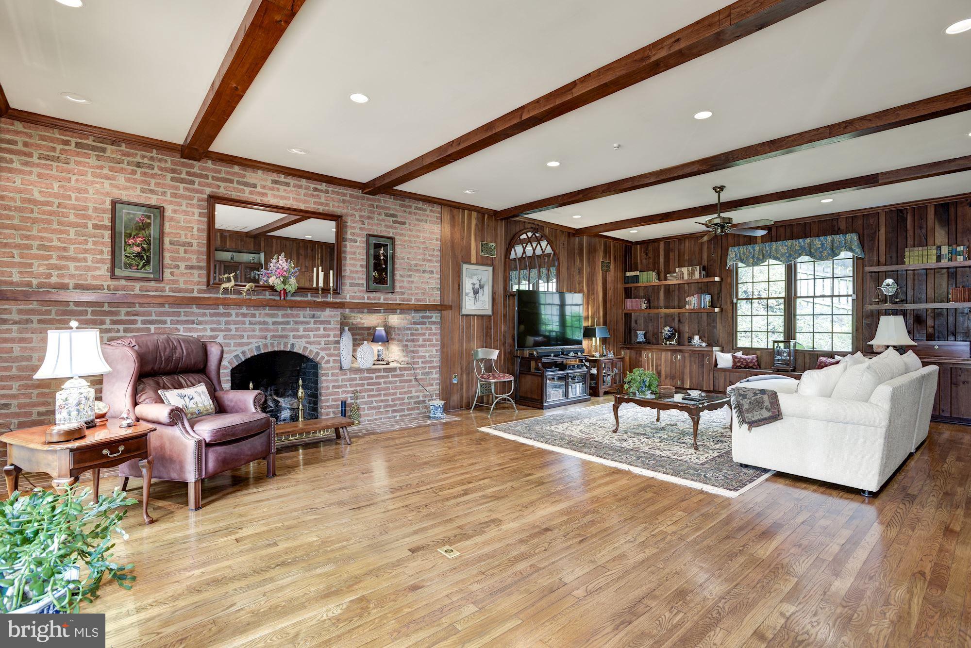 1618 Courtland Road Alexandria, VA 22306 - Photo 14 of 33 Family Room