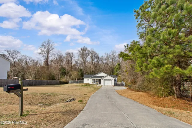 $294,000 | 106 Cobalt Stream Court, Jacksonville, NC 28546