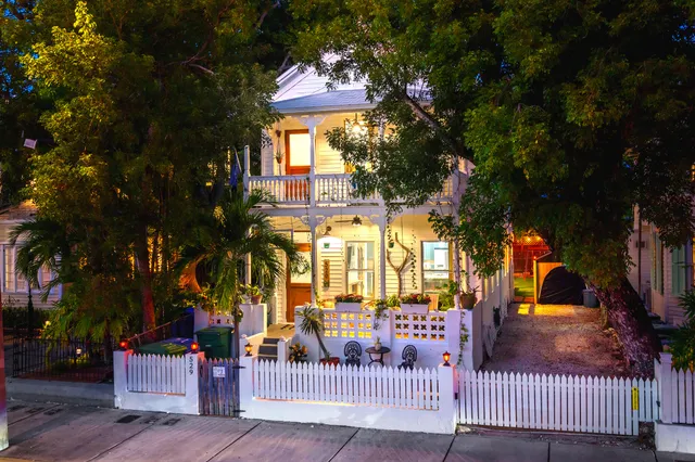$2,975,000 | 529 Simonton Street, Key West, FL 33040