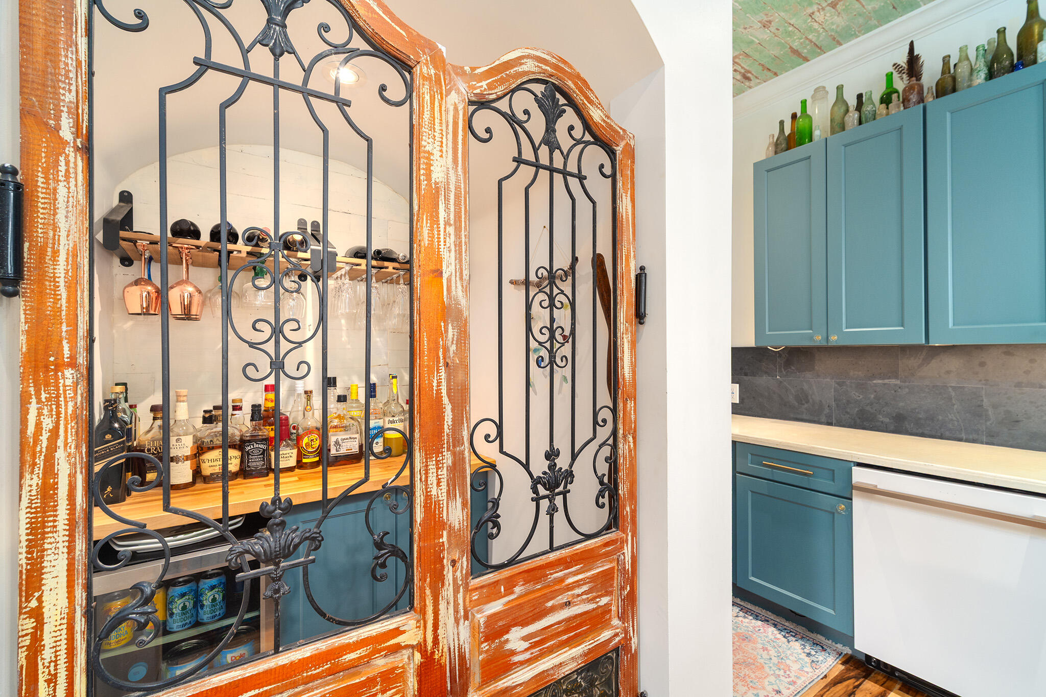 529 Simonton Street Key West, FL 33040 - Photo 25 of 82 Bar