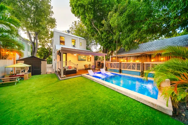 $2,975,000 | 529 Simonton Street, Key West, FL 33040